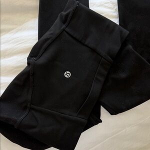Lululemon Black Leggings with Logo size 4